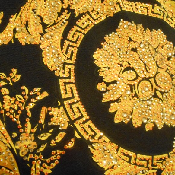 Avenue George V Paris Short Sleeve Mini Dress With Huge Sparkly Embellishment - Picture 4 of 7